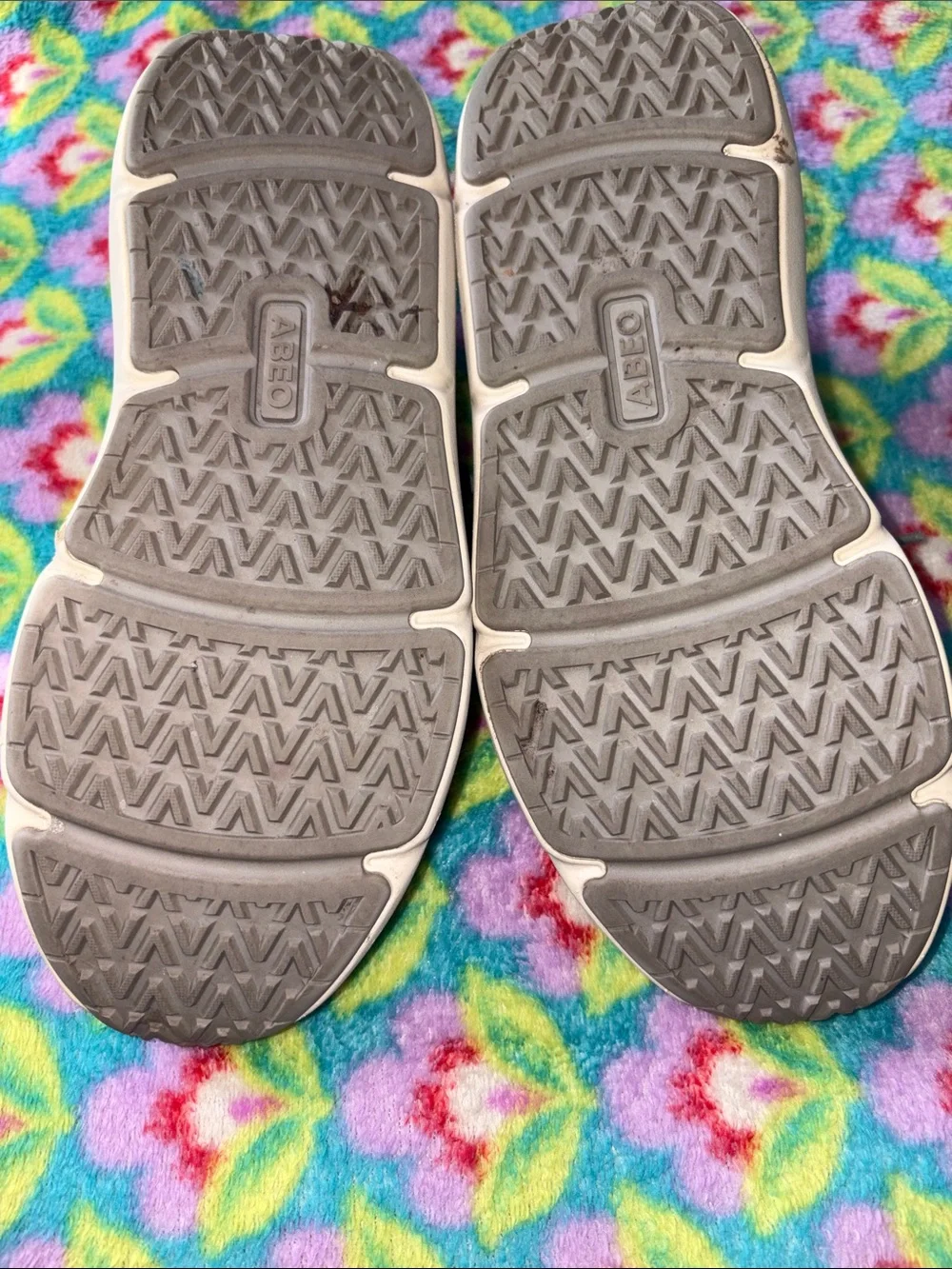 ABEO Tennis shoes, sneakers
